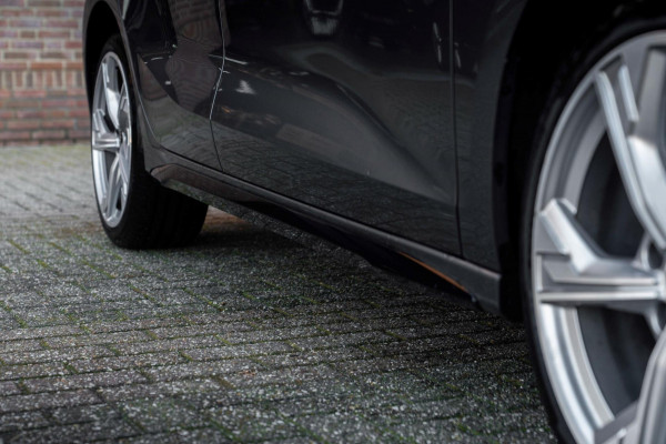 Audi A3 Sportback 40 TFSI e Business Edition 204 PK Aut. 3x S-Line Adaptive Keyless Sfeerverlichting Black Optic Camera 18''