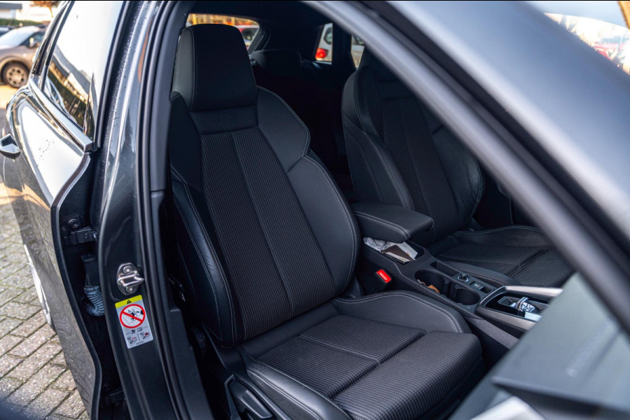 Audi A3 Sportback 40 TFSI e Business Edition 204 PK Aut. 3x S-Line Adaptive Keyless Sfeerverlichting Black Optic Camera 18''