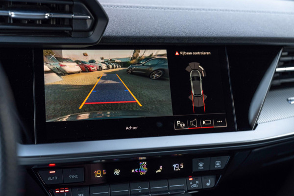 Audi A3 Sportback 40 TFSI e Business Edition 204 PK Aut. 3x S-Line Adaptive Keyless Sfeerverlichting Black Optic Camera 18''