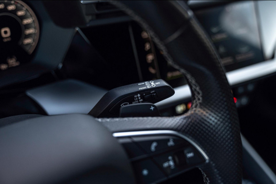 Audi A3 Sportback 40 TFSI e Business Edition 204 PK Aut. 3x S-Line Adaptive Keyless Sfeerverlichting Black Optic Camera 18''