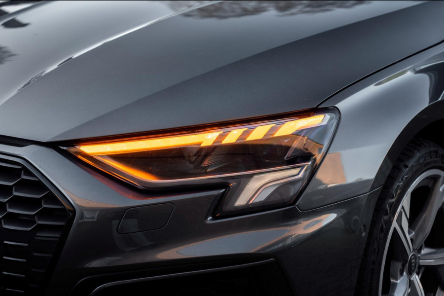 Audi A3 Sportback 40 TFSI e Business Edition 204 PK Aut. 3x S-Line Adaptive Keyless Sfeerverlichting Black Optic Camera 18''