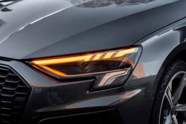 Audi A3 Sportback 40 TFSI e Business Edition 204 PK Aut. 3x S-Line Adaptive Keyless Sfeerverlichting Black Optic Camera 18''