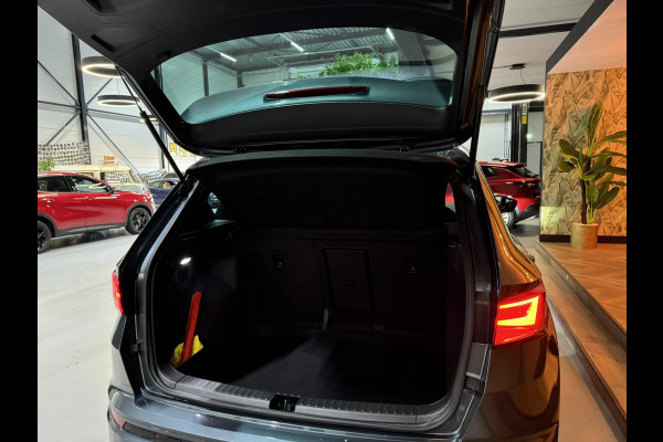 Seat Ateca 1.5 TSI FR Business Intense Garantie Trekhaak 360 Camera Carplay Beats Virtual Dash Sfeer Cruise Navi Clima Rijklaar