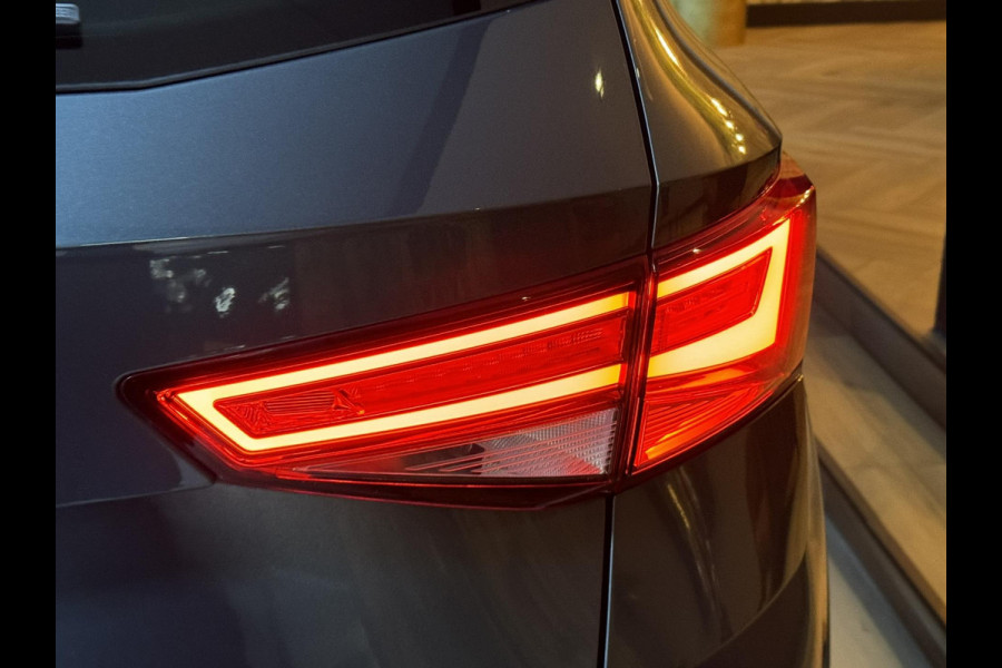 Seat Ateca 1.5 TSI FR Business Intense Garantie Trekhaak 360 Camera Carplay Beats Virtual Dash Sfeer Cruise Navi Clima Rijklaar