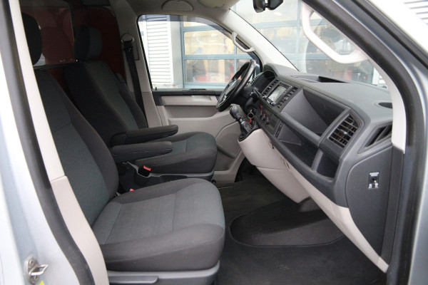 Volkswagen Transporter 2.0 TDI 150 | L2H1 | Trekhaak | Navi | Cruise | Airco..
