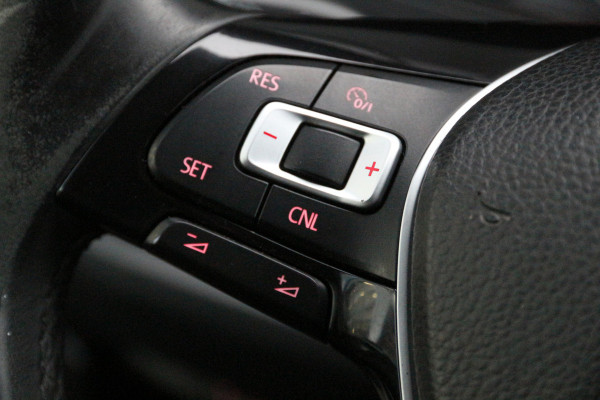 Volkswagen Transporter 2.0 TDI 150 | L2H1 | Trekhaak | Navi | Cruise | Airco..