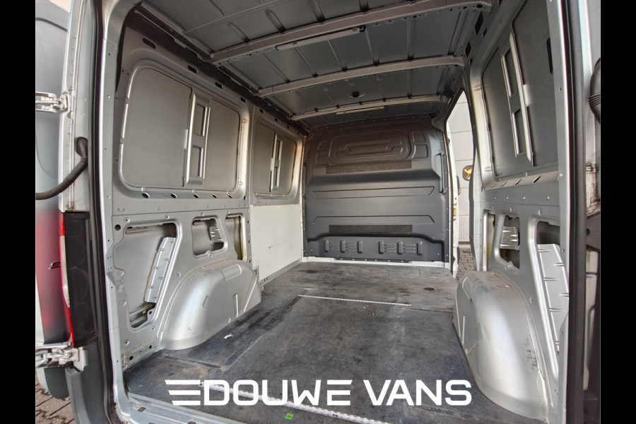 Mercedes-Benz Sprinter 314 H1 Automaat Distronic LED MBUX Navi Geveerde Stoel