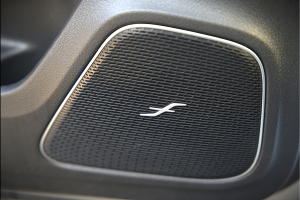 Mercedes-Benz A-Klasse 250 e Advantage AMG | Panoramadak | Burmester | Stoelverwarming | Memory Seat | Cruise Control | Camera | Apple Carplay | Ambiance Verlichting | Night Pakket | Keyless |