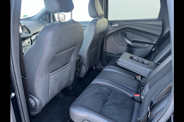 Ford Kuga 1.5 EcoB. ST Line TREKHAAK! WINTERPACK! XENON!