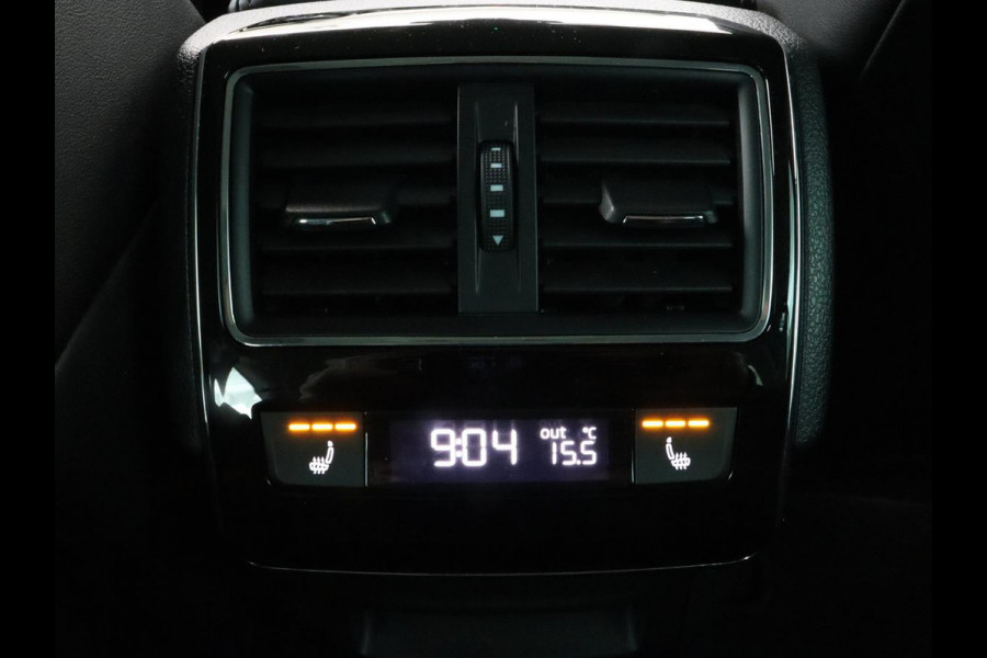 Škoda Superb 1.4 TSI iV Business Edition Plus | Trekhaak | Leder/Alcantara | Adaptive cruise | Stoelverwarming | Canton Sound | Camera | Carplay | Navigatie | Keyless | Full LED | Virtual Cockpit | PHEV | Plug In