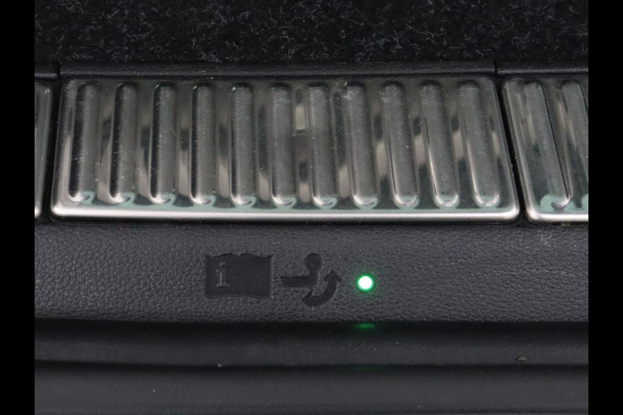 Škoda Superb 1.4 TSI iV Business Edition Plus | Trekhaak | Leder/Alcantara | Adaptive cruise | Stoelverwarming | Canton Sound | Camera | Carplay | Navigatie | Keyless | Full LED | Virtual Cockpit | PHEV | Plug In