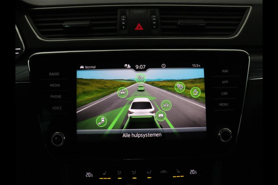 Škoda Superb 1.4 TSI iV Business Edition Plus | Trekhaak | Leder/Alcantara | Adaptive cruise | Stoelverwarming | Canton Sound | Camera | Carplay | Navigatie | Keyless | Full LED | Virtual Cockpit | PHEV | Plug In
