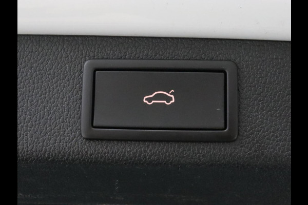 Škoda Superb 1.4 TSI iV Business Edition Plus | Trekhaak | Leder/Alcantara | Adaptive cruise | Stoelverwarming | Canton Sound | Camera | Carplay | Navigatie | Keyless | Full LED | Virtual Cockpit | PHEV | Plug In