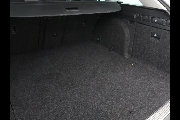 Škoda Superb 1.4 TSI iV Business Edition Plus | Trekhaak | Leder/Alcantara | Adaptive cruise | Stoelverwarming | Canton Sound | Camera | Carplay | Navigatie | Keyless | Full LED | Virtual Cockpit | PHEV | Plug In