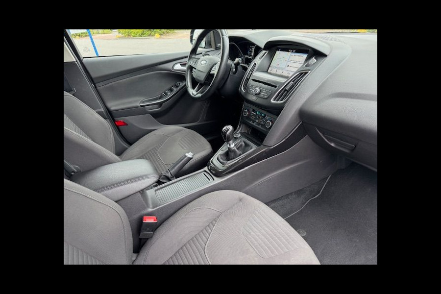 Ford FOCUS Wagon 1.0 125pk Titanium 162.000km Airco/ECC,Cruisecontrol,Navigatie