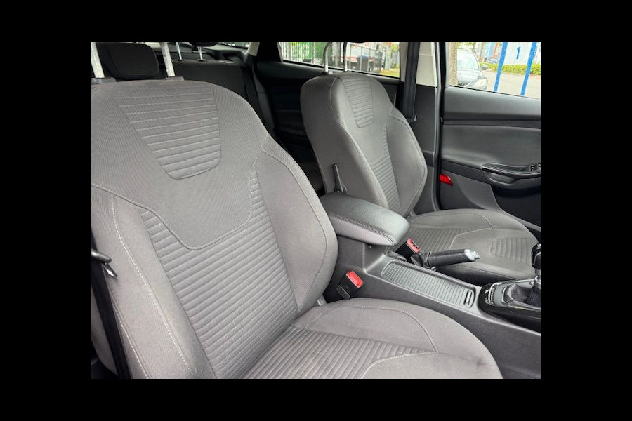 Ford FOCUS Wagon 1.0 125pk Titanium 162.000km Airco/ECC,Cruisecontrol,Navigatie