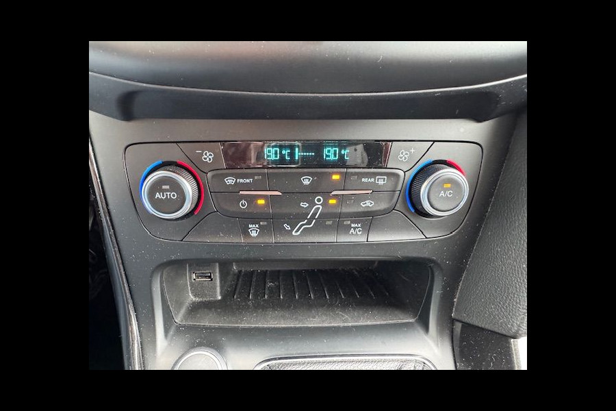 Ford FOCUS Wagon 1.0 125pk Titanium 162.000km Airco/ECC,Cruisecontrol,Navigatie