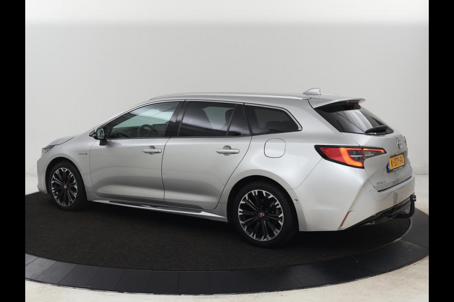 Toyota Corolla 1.8 Hybrid GR-Sport | Trekhaak | Stoelverwarming | Carplay | Camera | Sportstoelen | Park Assist | Half leder | Adaptive cruise | Climate control | Full LED | Keyless