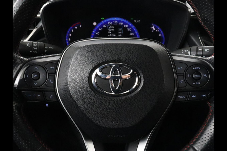 Toyota Corolla 1.8 Hybrid GR-Sport | Trekhaak | Stoelverwarming | Carplay | Camera | Sportstoelen | Park Assist | Half leder | Adaptive cruise | Climate control | Full LED | Keyless