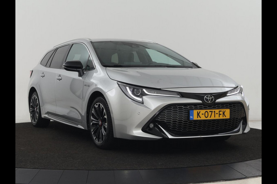 Toyota Corolla 1.8 Hybrid GR-Sport | Trekhaak | Stoelverwarming | Carplay | Camera | Sportstoelen | Park Assist | Half leder | Adaptive cruise | Climate control | Full LED | Keyless