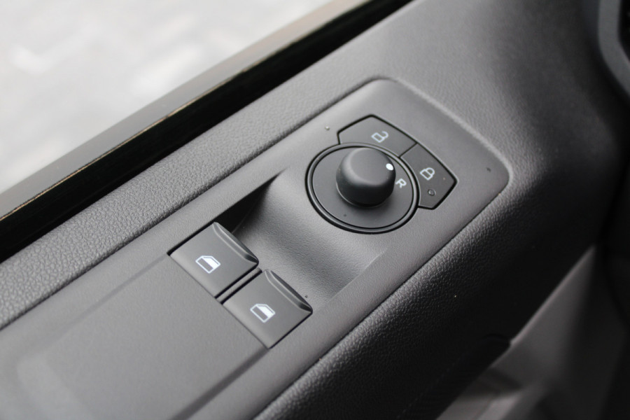 Ford Transit Custom 320 2.0 TDCI L2H1 Trend 170pk - 4x4 AWD - 2x Schuifdeur - Carplay - Android - Camera - Stoelverwarming - Verwarmd stuurwiel - Ri