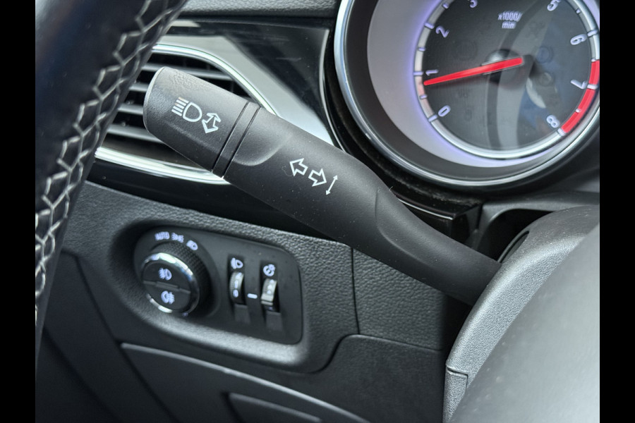 Opel Astra Sports Tourer 1.4 Turbo Trekhaak Navi Ecc Camera Pdc AGR-Comfort Stoel Apple Carplay Android Auto Stuur+Stoelverwarming Lane Assist Led Lmv 17" Regen-Lichtsensor Complete Opel Astra Tourer