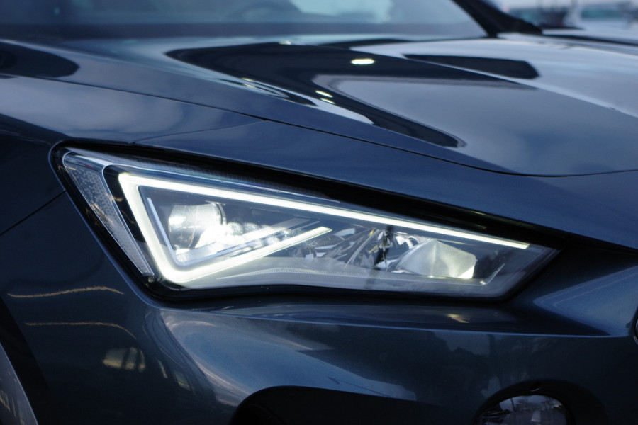 CUPRA Formentor 1.4 e-Hybrid VZ 245 PK Performance, Panoramadak, Keyless, Trekhaak, Adap. Cruise Control