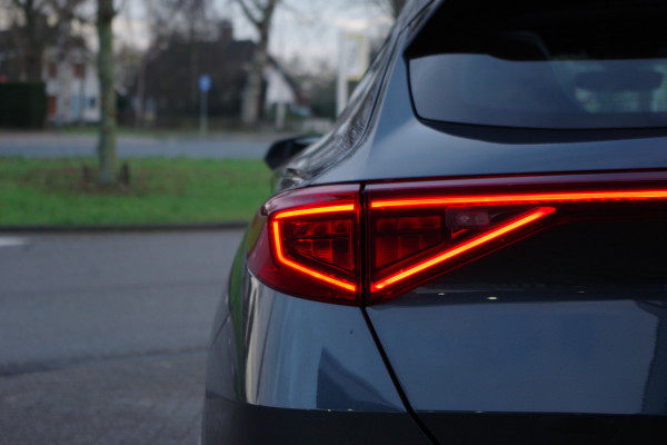 CUPRA Formentor 1.4 e-Hybrid VZ 245 PK Performance, Panoramadak, Keyless, Trekhaak, Adap. Cruise Control