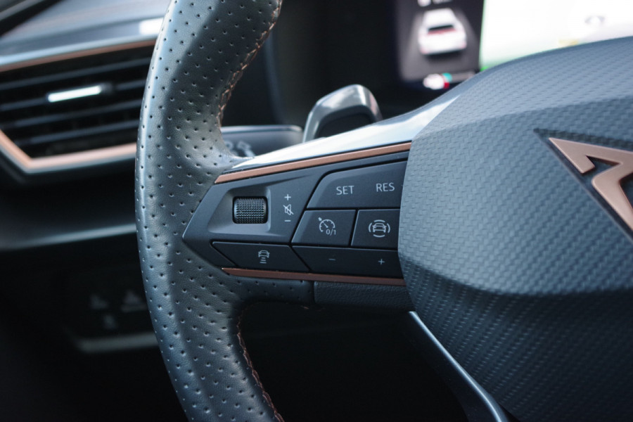 CUPRA Formentor 1.4 e-Hybrid VZ 245 PK Performance, Panoramadak, Keyless, Trekhaak, Adap. Cruise Control