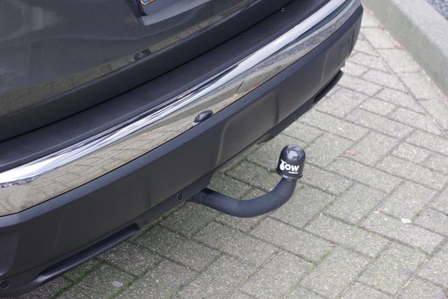 Peugeot 3008 1.2 PureTech 130 PK Automaat Blue Lease Premium, Trekhaak, Cruise Control, Camera