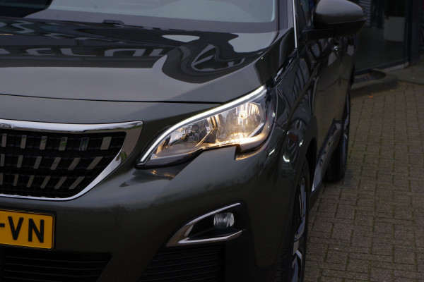 Peugeot 3008 1.2 PureTech 130 PK Automaat Blue Lease Premium, Trekhaak, Cruise Control, Camera