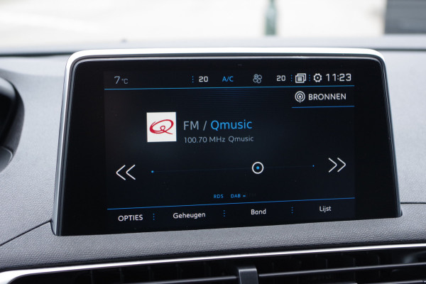 Peugeot 3008 1.2 PureTech 130 PK Automaat Blue Lease Premium, Trekhaak, Cruise Control, Camera