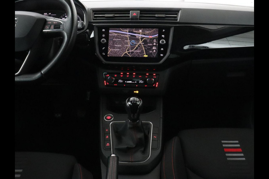 Seat Ibiza 1.0 TSI FR Intens | Panoramadak | Stoelverwarming | Adaptive cruise | Beats Pack | Camera | Carplay | Full LED | Navigatie | Keyless | Climate control