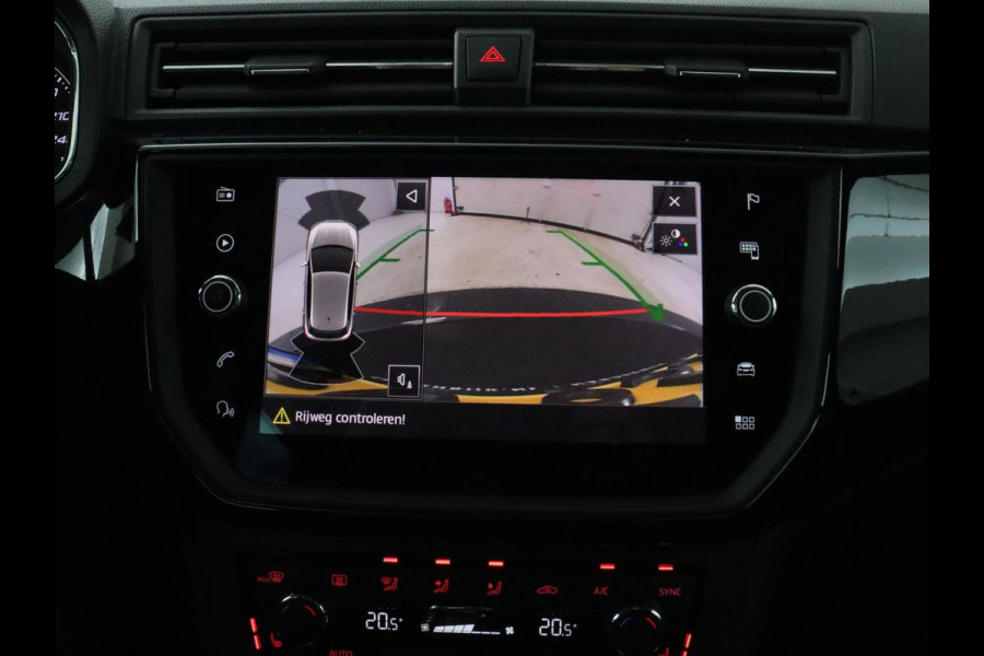 Seat Ibiza 1.0 TSI FR Intens | Panoramadak | Stoelverwarming | Adaptive cruise | Beats Pack | Camera | Carplay | Full LED | Navigatie | Keyless | Climate control