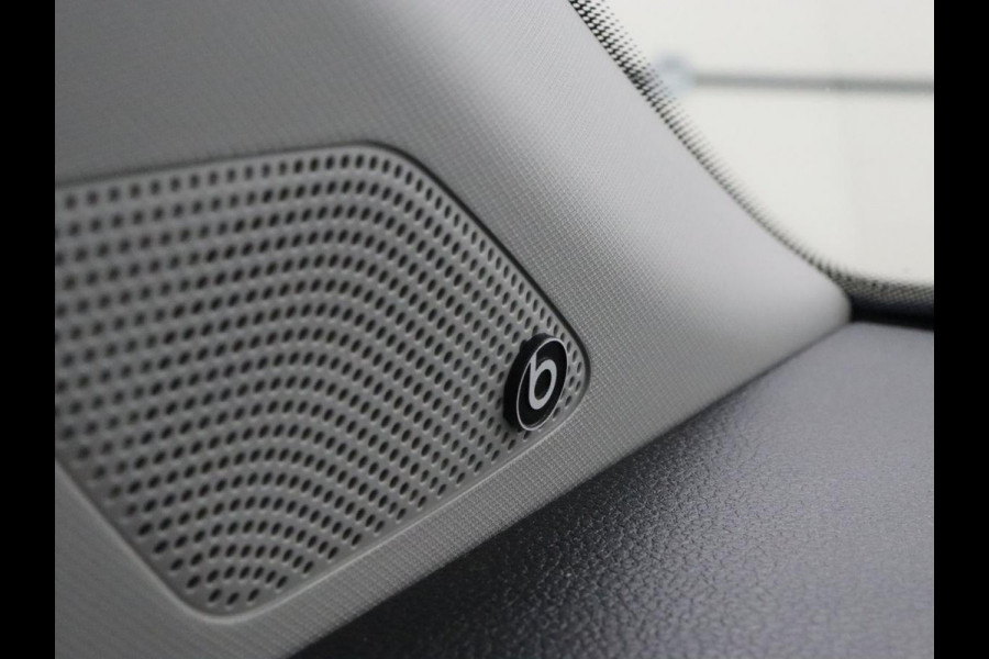 Seat Ibiza 1.0 TSI FR Intens | Panoramadak | Stoelverwarming | Adaptive cruise | Beats Pack | Camera | Carplay | Full LED | Navigatie | Keyless | Climate control