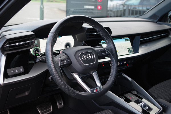 Audi A3 Sportback 45 TFSI e 245 PK S-Line Edition Competition, Camera, Carplay, Adap. Cruise Control
