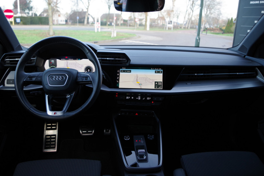 Audi A3 Sportback 45 TFSI e 245 PK S-Line Edition Competition, Camera, Carplay, Adap. Cruise Control