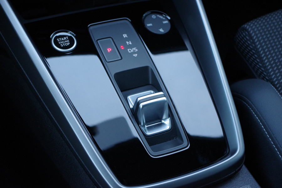 Audi A3 Sportback 45 TFSI e 245 PK S-Line Edition Competition, Camera, Carplay, Adap. Cruise Control