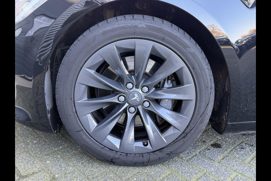 Tesla Model S 75D Base | Autopilot | Panoramadak | Camera | Elektrische Achterklep | Lichtmetalen Velgen |