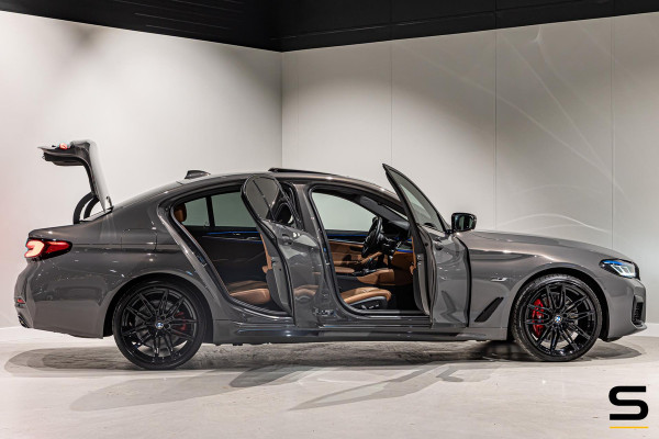 BMW 5 Serie 530e xDrive|M-sportPlus|Pano|HUD|Cam|Garantie