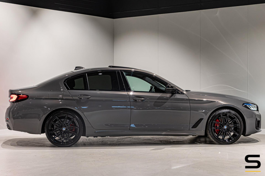 BMW 5 Serie 530e xDrive|M-sportPlus|Pano|HUD|Cam|Garantie