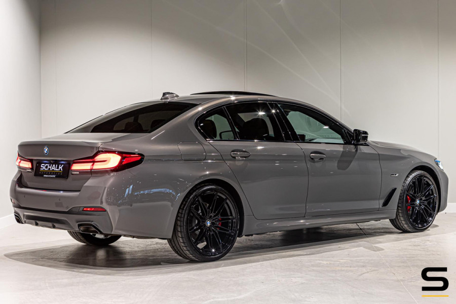 BMW 5 Serie 530e xDrive|M-sportPlus|Pano|HUD|Cam|Garantie