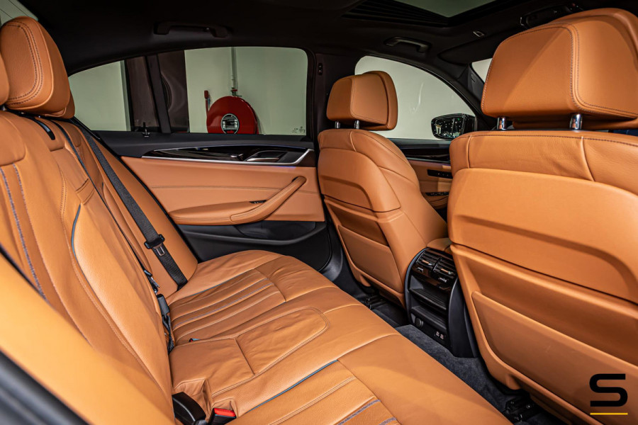 BMW 5 Serie 530e xDrive|M-sportPlus|Pano|HUD|Cam|Garantie