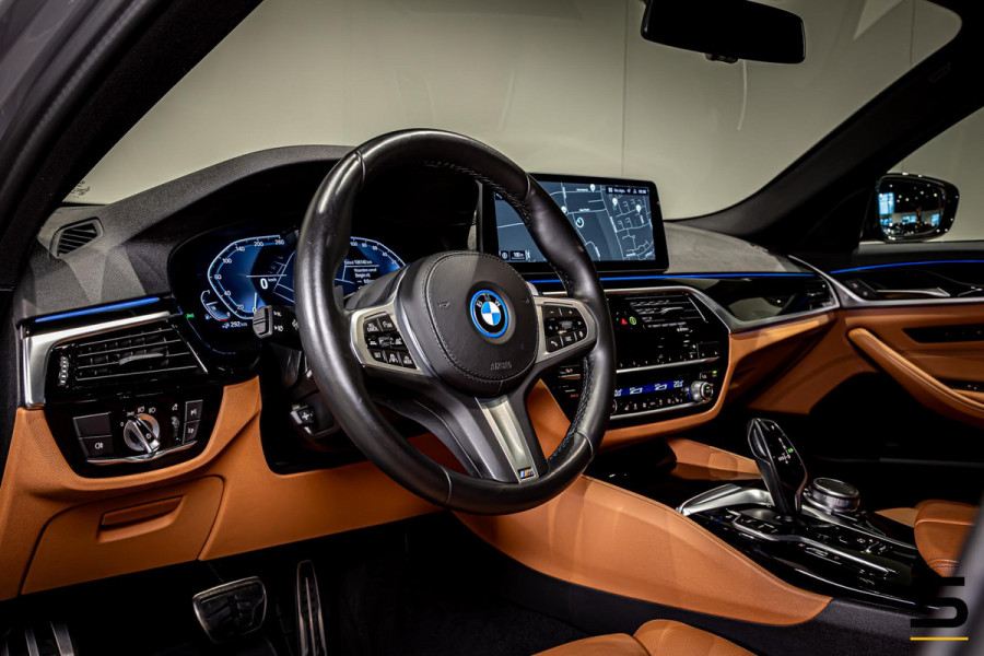 BMW 5 Serie 530e xDrive|M-sportPlus|Pano|HUD|Cam|Garantie