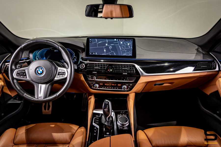 BMW 5 Serie 530e xDrive|M-sportPlus|Pano|HUD|Cam|Garantie