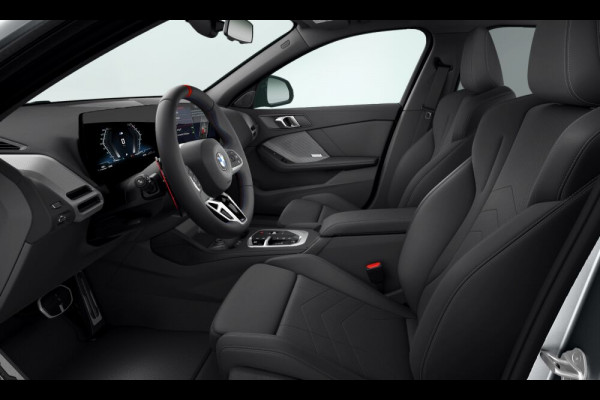 BMW 1-serie M135 xDrive - Pano - Driving Ass - Harman Kardon - Camera