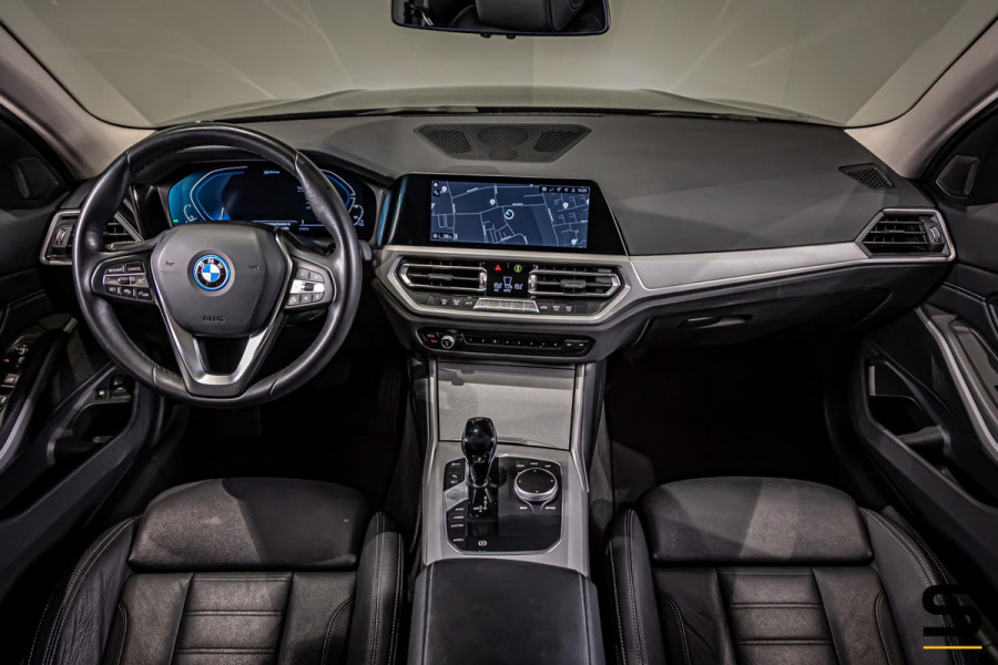 BMW 3 Serie Touring 330e|Cam|Acc|Garantie|Leder|1e eigenaar