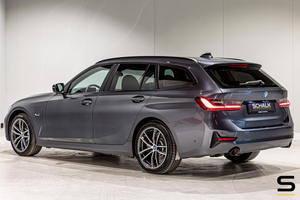 BMW 3 Serie Touring 330e|Cam|Acc|Garantie|Leder|1e eigenaar