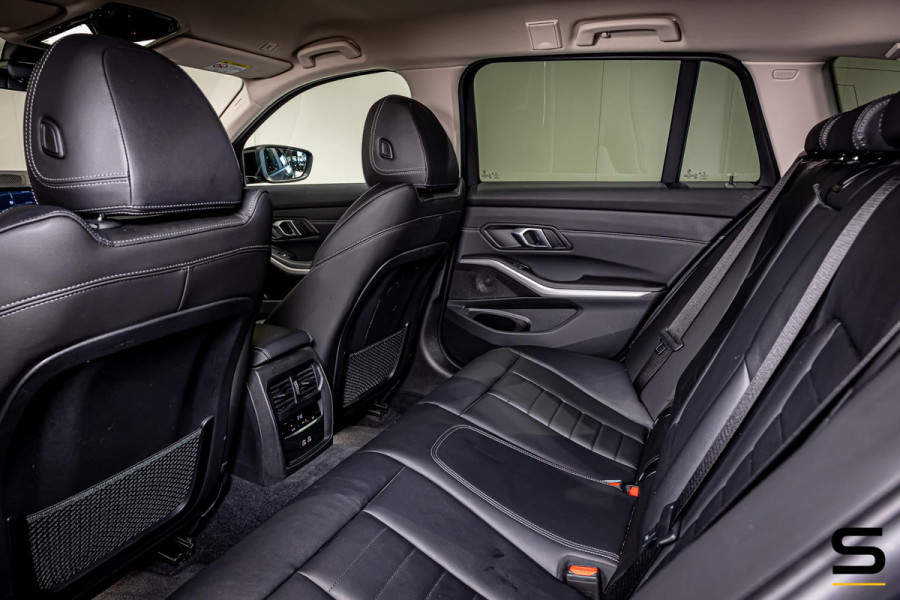 BMW 3 Serie Touring 330e|Cam|Acc|Garantie|Leder|1e eigenaar