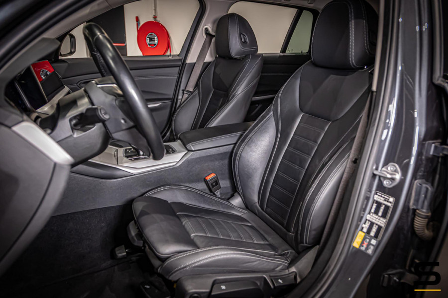 BMW 3 Serie Touring 330e|Cam|Acc|Garantie|Leder|1e eigenaar